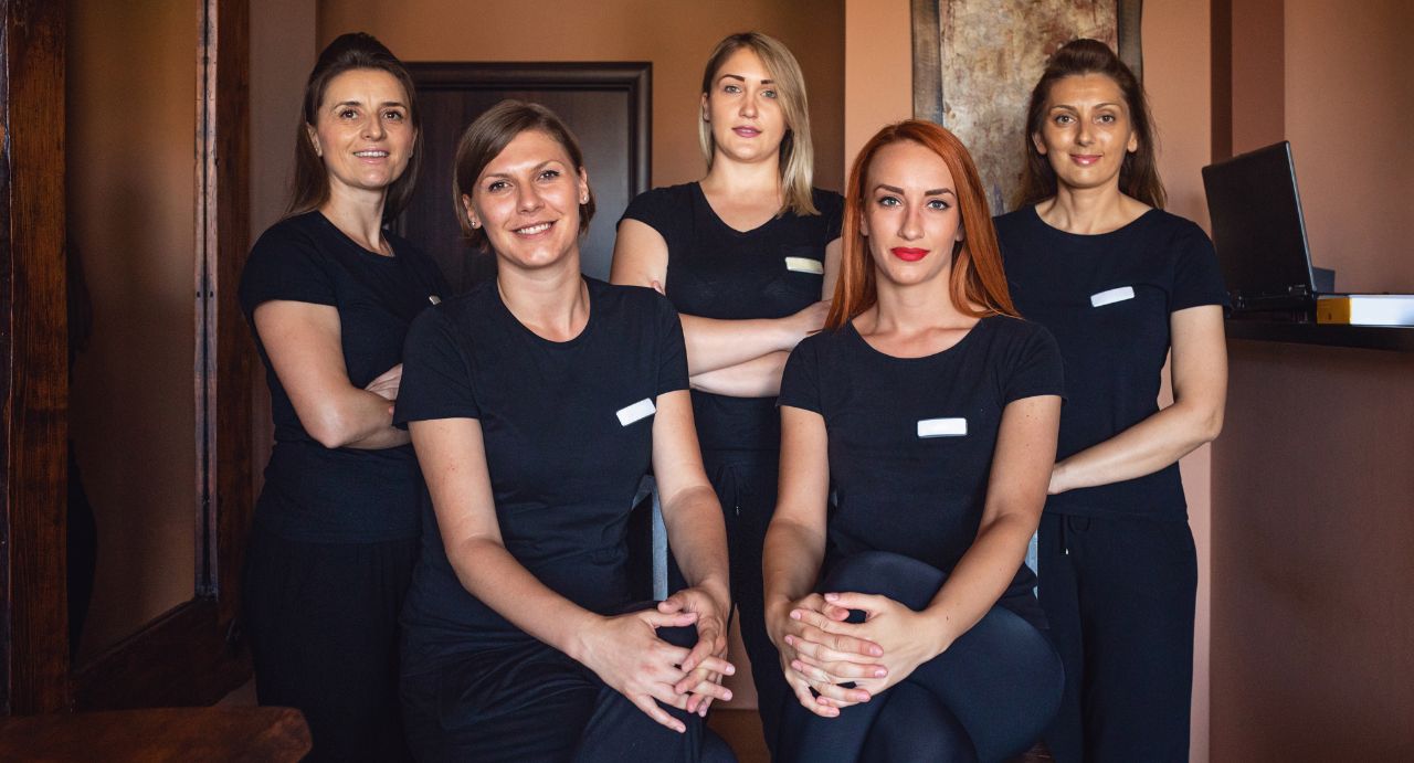 spa open late hours business bay dubai